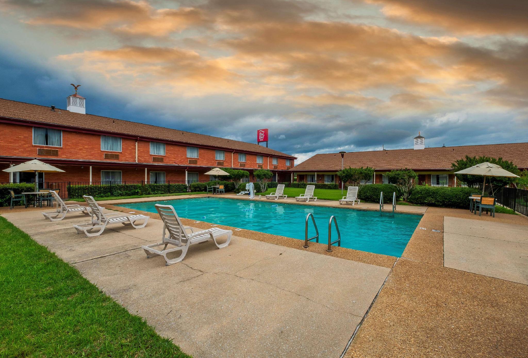 Red Roof Inn Meridian Exterior photo