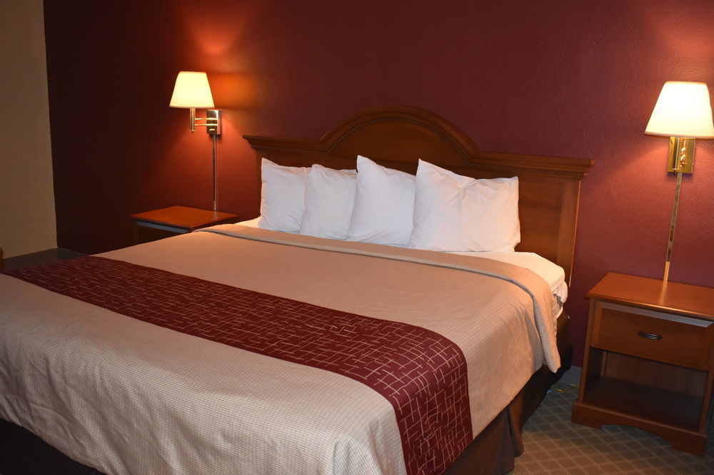 Red Roof Inn Meridian Exterior photo